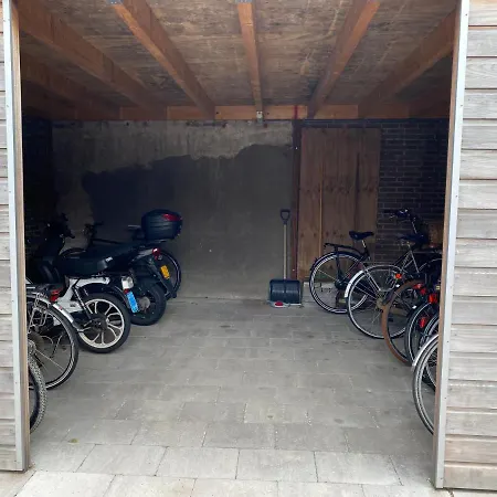 Hollandse Nieuwe Apartment