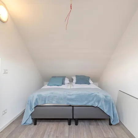 Hollandse Nieuwe Apartment